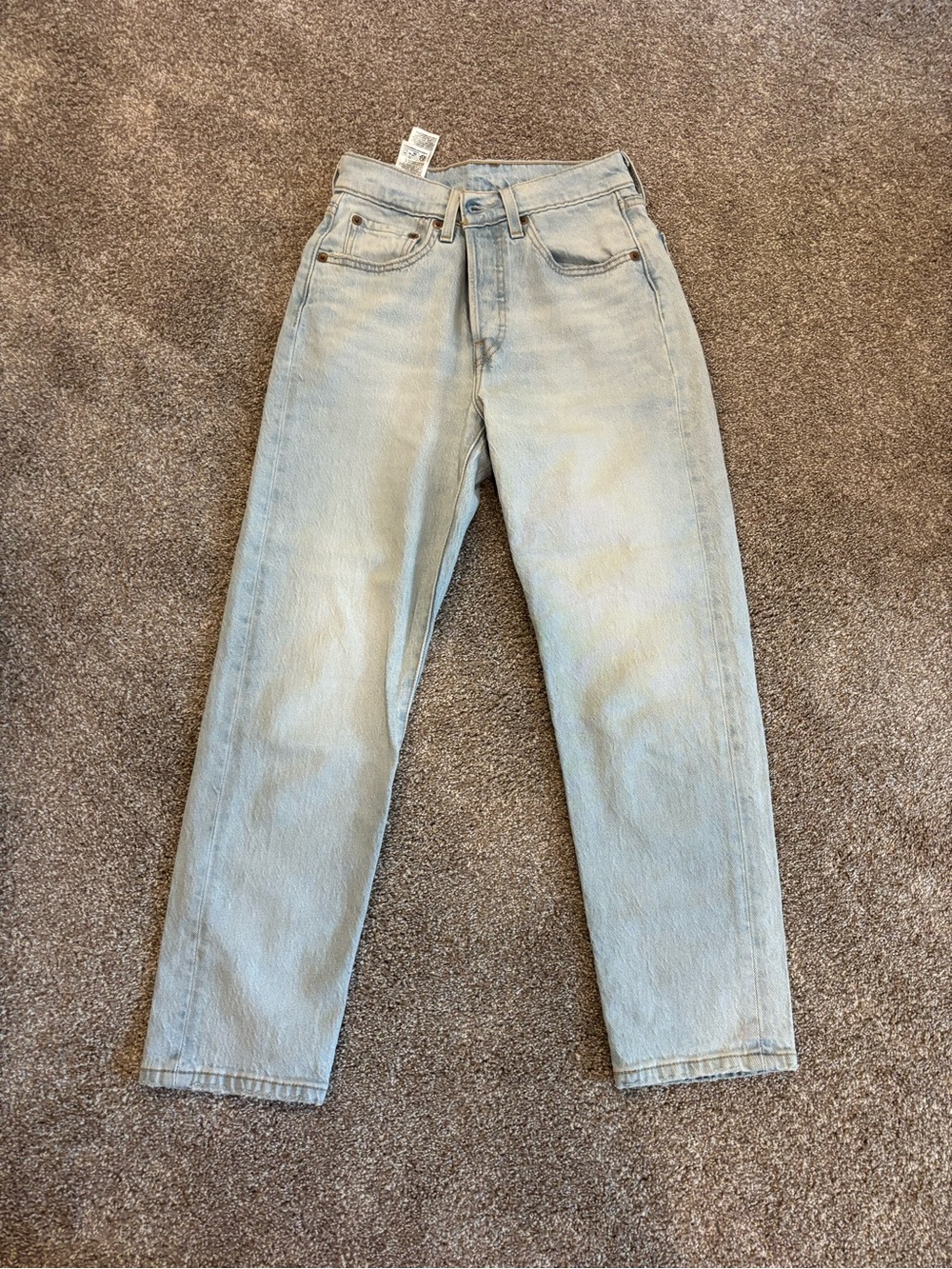 Levi's Women's Light Blue Cropped Ankle Jeans